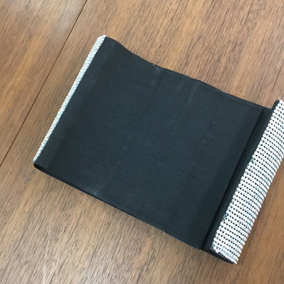 Rhinestone girdle belt - Picture 3 of 3